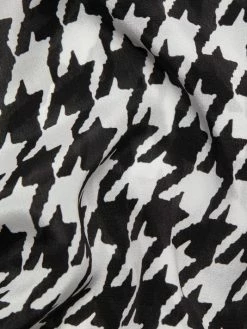 Alice + Olivia Willa Houndstooth Print Blouse 13 Alice + Olivia Willa Houndstooth Print Blouse -ALICE + OLIVIA Sales unnamed file 2241